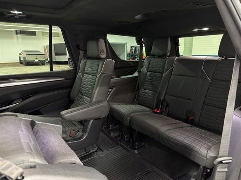 Used 2026 Cadillac Escalade V w/ LPO, ONYX Package image 10