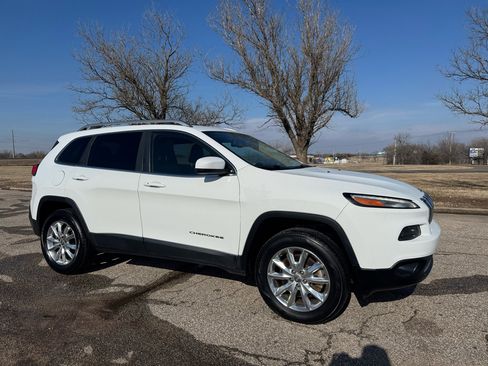 Used 2015 Jeep Cherokee Limited image 8
