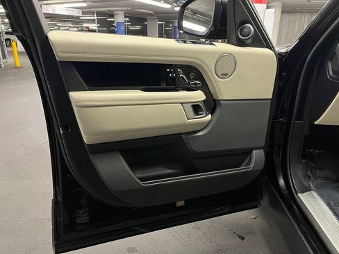 Used 2018 Land Rover Range Rover HSE AWD/4WD image 19