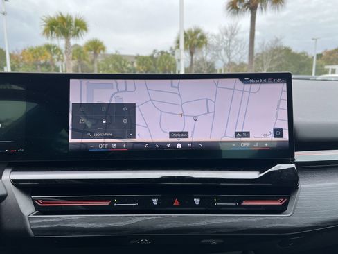 Used 2025 BMW 530i image 24