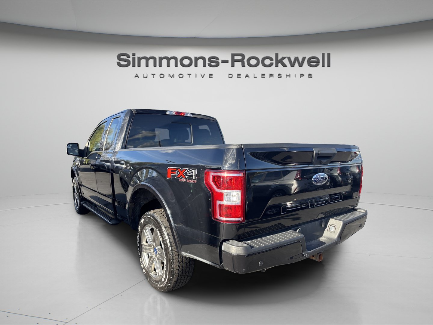 Used 2020 Ford F150 4x4 SuperCab image 3