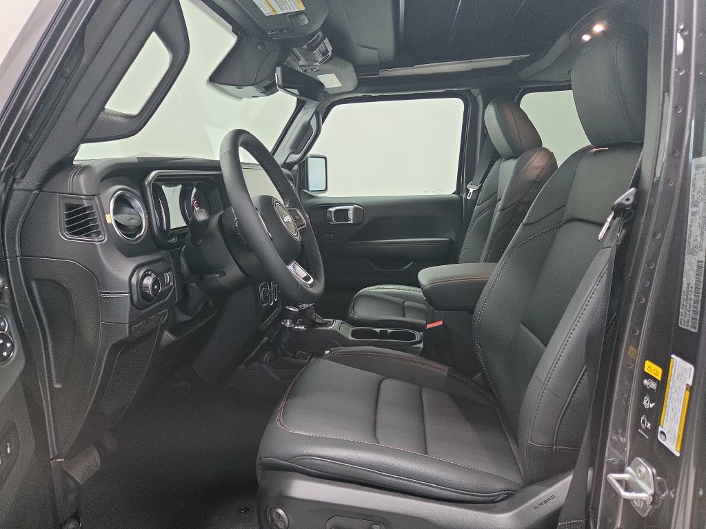 New 2027 Jeep Wrangler Unlimited Sahara AWD/4WD image 17