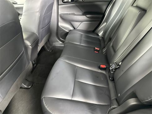 Used 2022 Mitsubishi Eclipse Cross SEL image 16