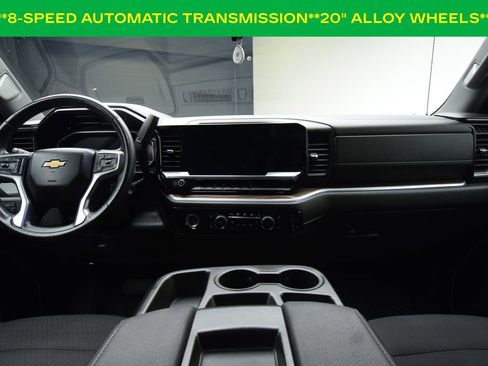Used 2022 Chevrolet Silverado 1500 LT image 4