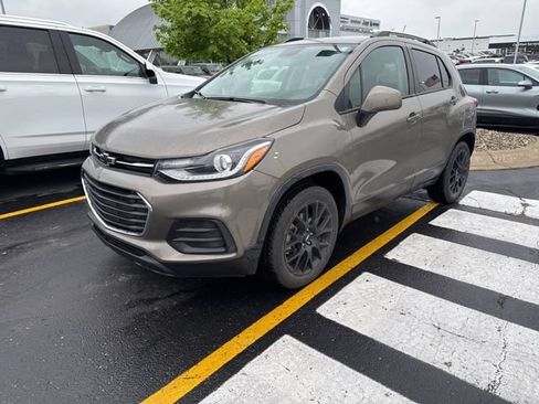 Used 2022 Chevrolet Trax LT w/ Sport Edition AWD/4WD image 1