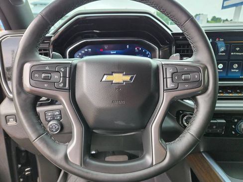 Used 2024 Chevrolet Silverado 1500 High Country w/ Technology Package AWD/4WD image 25