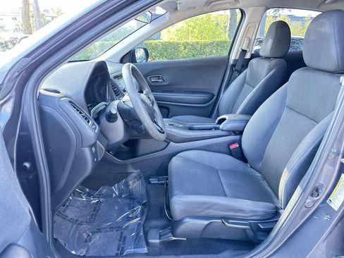 Used 2019 Honda HR-V LX image 13