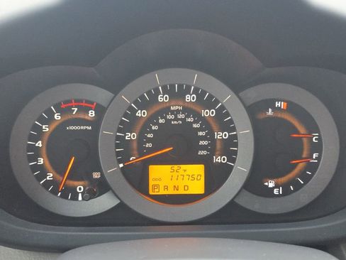 Used 2012 Toyota RAV4 Limited image 26