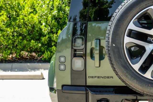 New 2026 Land Rover Defender 110 X-Dynamic SE AWD/4WD image 61