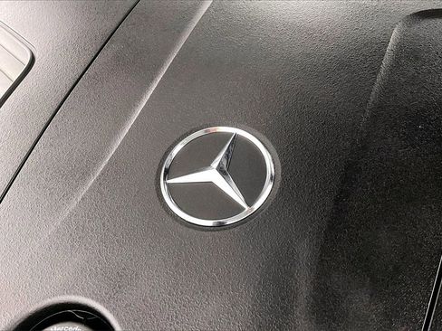 Used 2025 Mercedes-Benz E 350 4MATIC Sedan image 32