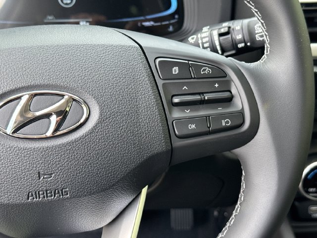 New 2026 Hyundai Venue SEL FWD image 27