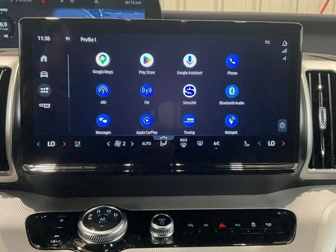 Used 2025 Ford Expedition Active RWD image 21