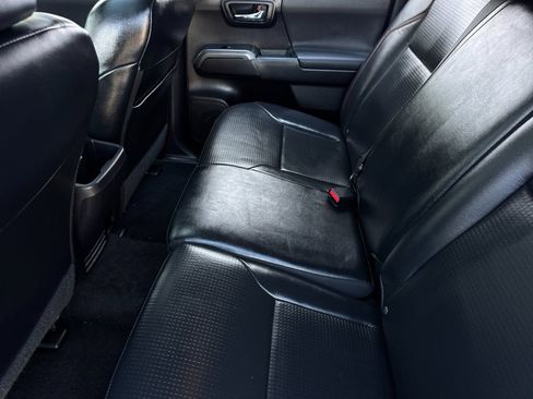 Used 2021 Toyota Tacoma TRD Pro AWD/4WD image 11