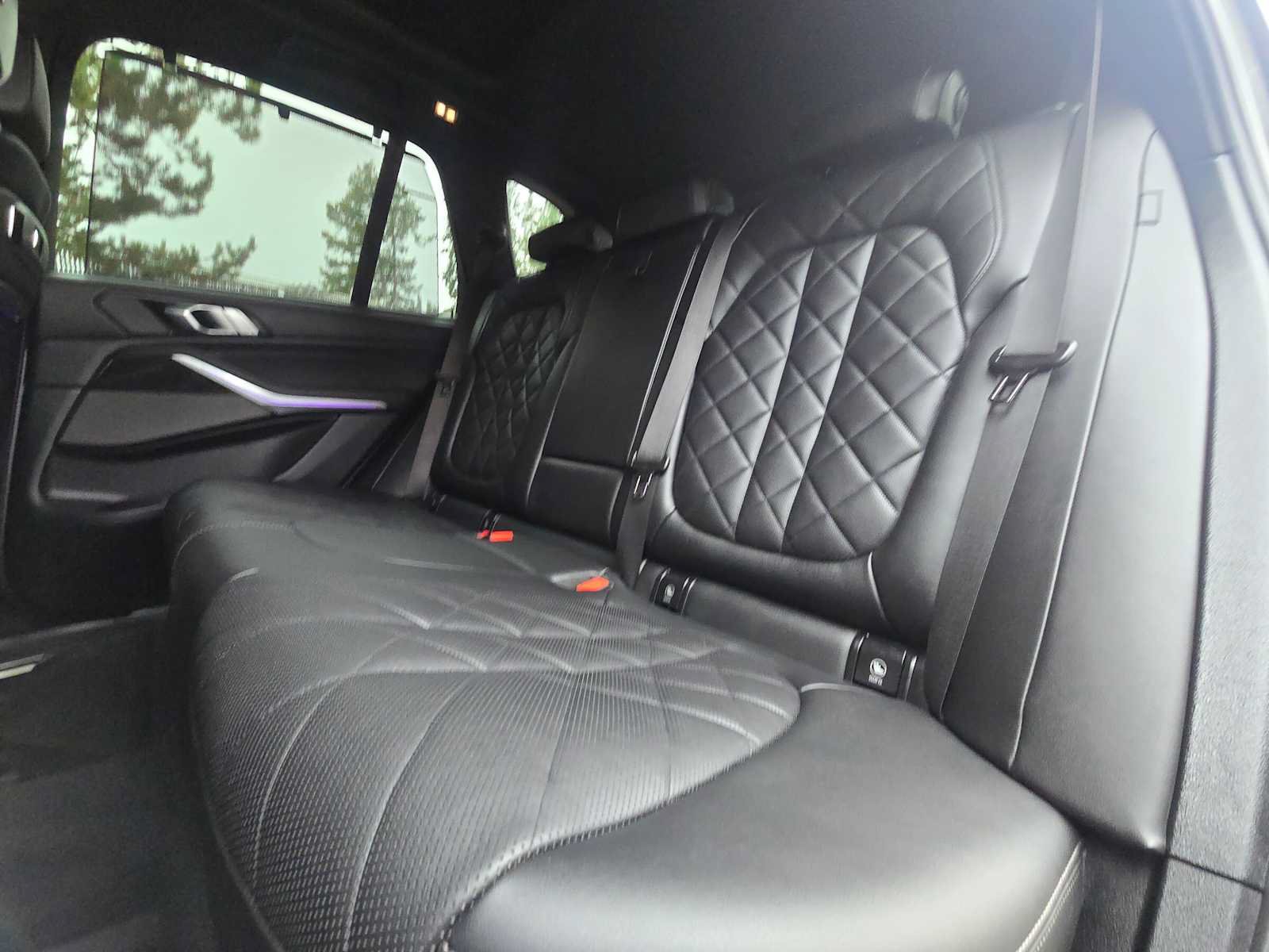 Used 2025 BMW X5 M60i AWD/4WD image 16