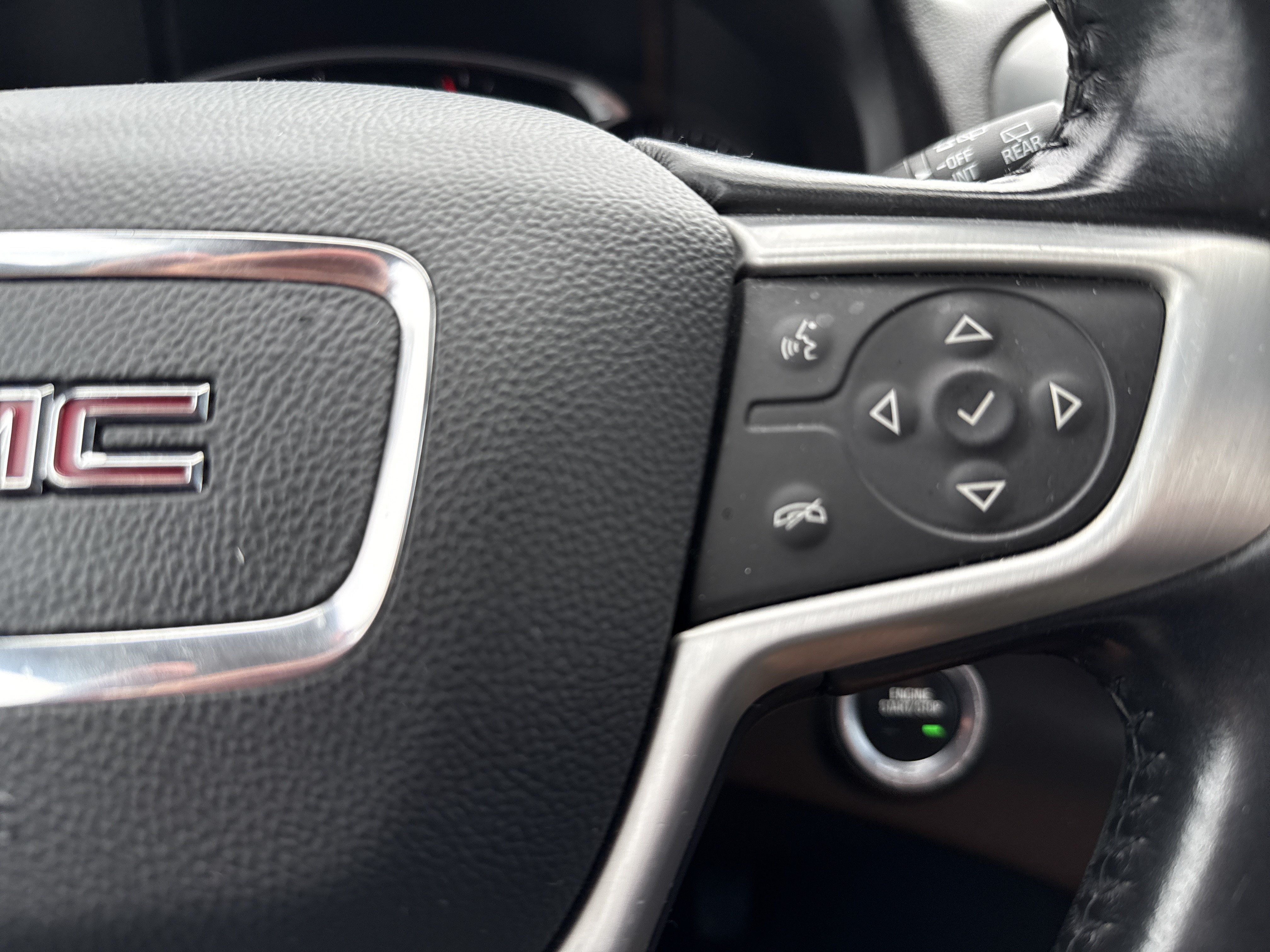 Used 2020 GMC Terrain SLT AWD/4WD image 19