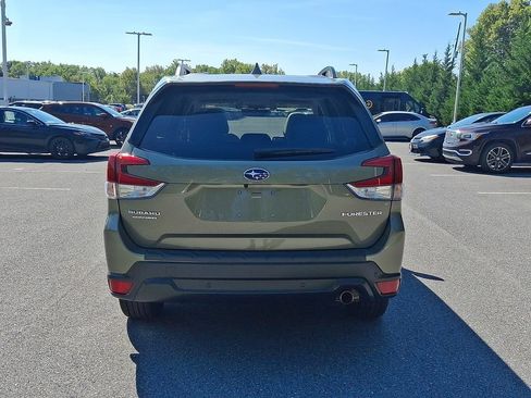 Used 2019 Subaru Forester Limited AWD/4WD image 5