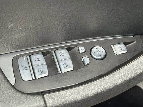 Used 2022 BMW X3 M40i w/ Premium Package image 11