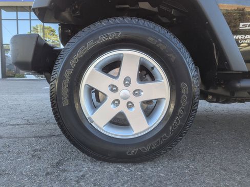 Used 2015 Jeep Wrangler Unlimited Sport w/ Quick Order Package 24S image 47