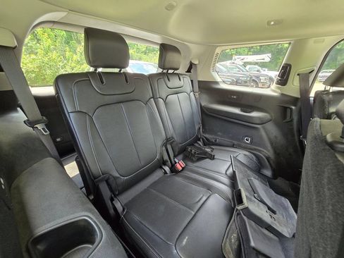 Used 2023 Jeep Grand Cherokee L Limited w/ Luxury Tech Group II AWD/4WD image 20