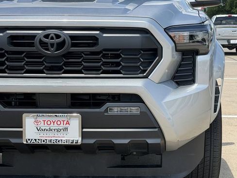 Used 2024 Toyota Tacoma TRD Sport RWD image 8