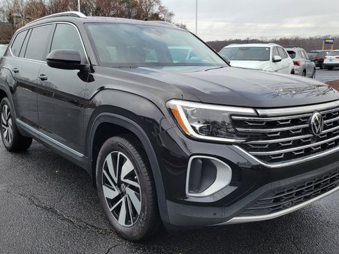 Used 2025 Volkswagen Atlas SEL image 7