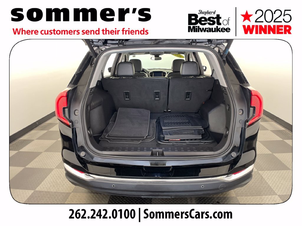 Used 2024 GMC Terrain SLT w/ Tech Package AWD/4WD image 19