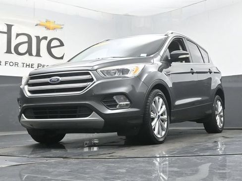 Used 2017 Ford Escape Titanium FWD image 4
