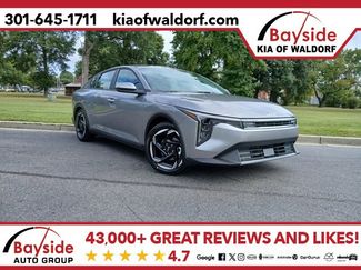 New 2025 Kia K4 EX image 1