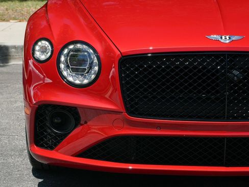 Used 2024 Bentley Continental GT AWD/4WD image 28