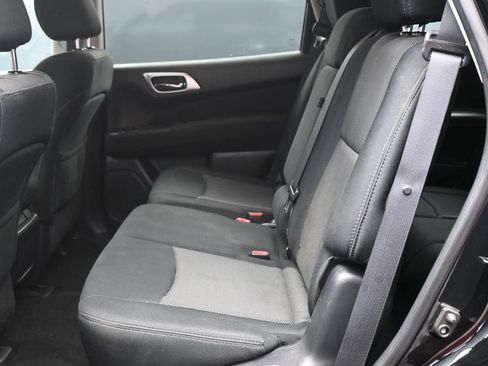 Used 2017 Nissan Pathfinder S AWD/4WD image 14