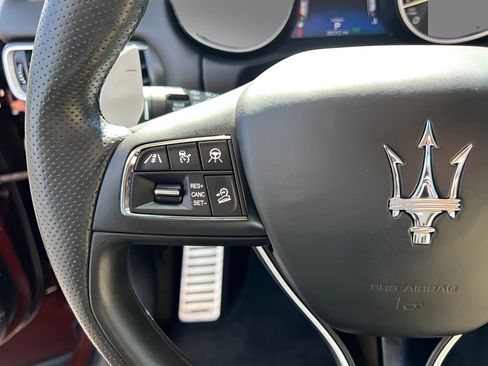 Used 2019 Maserati Levante GranSport AWD/4WD image 44