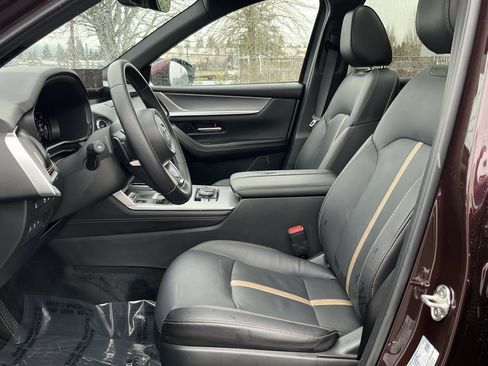 Used 2025 MAZDA CX-90 Plug-In Hybrid w/ Premium Plus image 10