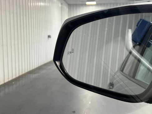 Used 2021 Toyota RAV4 XLE Premium image 18