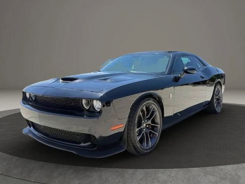 Used 2020 Dodge Challenger R/T Scat Pack w/ Plus Package RWD image 3