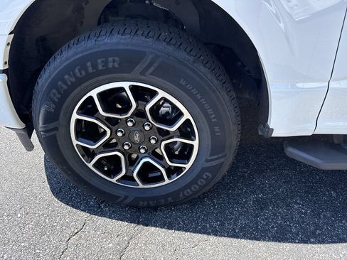 Used 2022 Ford F150 XLT w/ Equipment Group 302A High AWD/4WD image 11