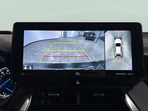 Used 2022 Toyota Venza Limited w/ Advanced Technology Package image 29