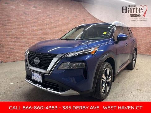 Certified 2023 Nissan Rogue Platinum image 3