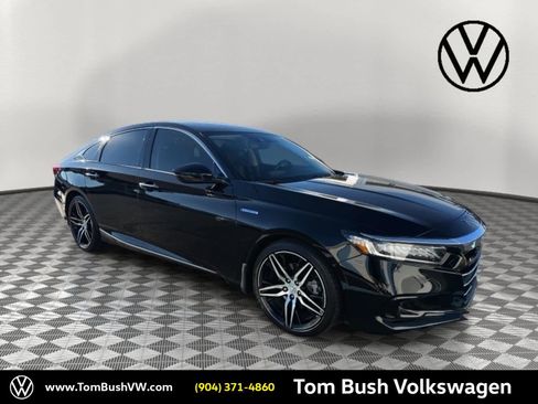 Used 2022 Honda Accord Touring image 1