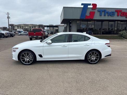 Used 2025 Genesis G70 2.5T image 4