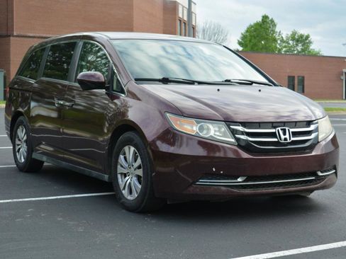 Used 2015 Honda Odyssey EX image 3