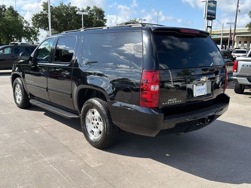 Certified 2011 Chevrolet Suburban LS RWD image 3