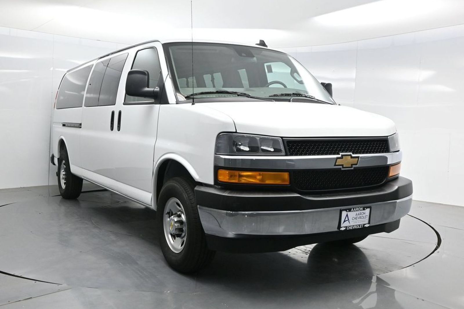 Used 2025 Chevrolet Express 3500 LT w/ LT Preferred Equipment Group RWD image 61