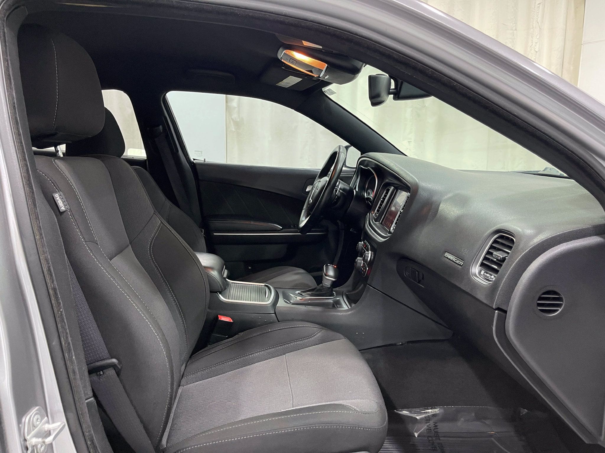 Used 2016 Dodge Charger R/T w/ Navigation & Travel Group RWD image 31