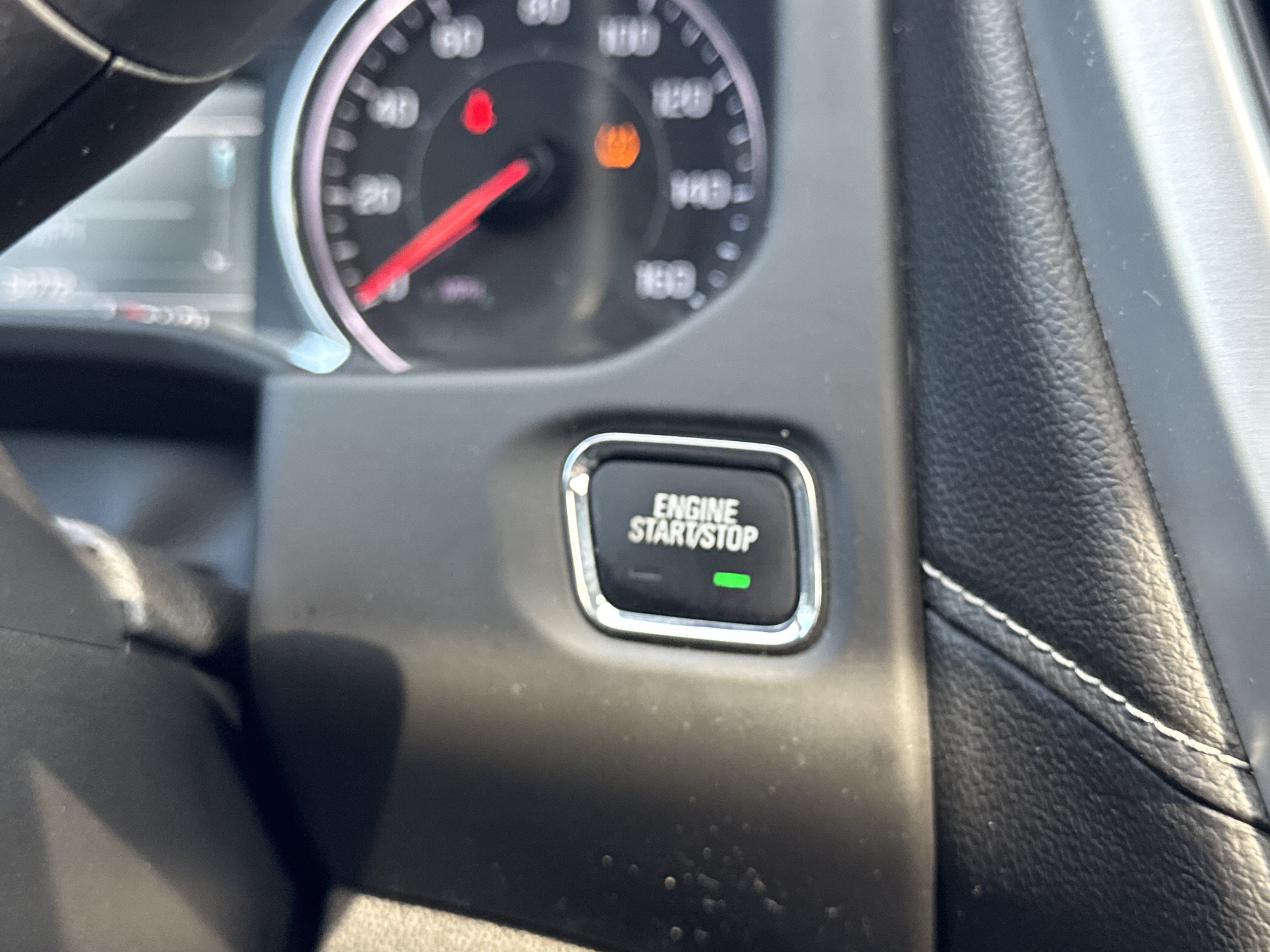 Used 2018 GMC Acadia SLE w/ Driver Alert Package I AWD/4WD image 8