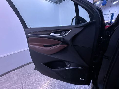 Used 2021 Buick Enclave Avenir w/ Avenir Technology Package image 30