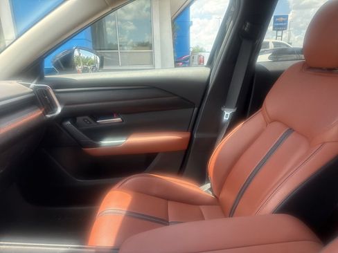 Used 2024 MAZDA CX-50 AWD 2.5 Turbo image 19