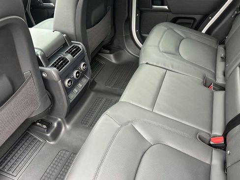 New 2026 Land Rover Defender 110 X-Dynamic SE AWD/4WD image 13