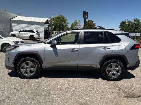 Used 2024 Toyota RAV4 XLE w/ Convenience Package AWD/4WD image 4