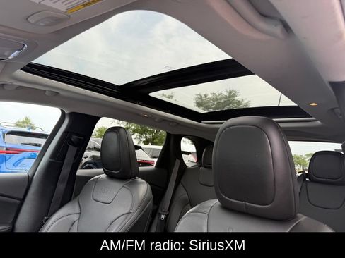 Used 2020 Jeep Cherokee Limited AWD/4WD image 8