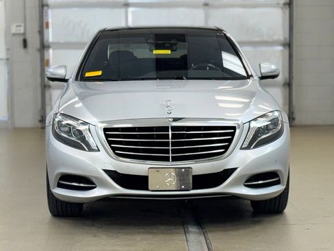 Used 2017 Mercedes-Benz S 550 4MATIC Sedan image 2